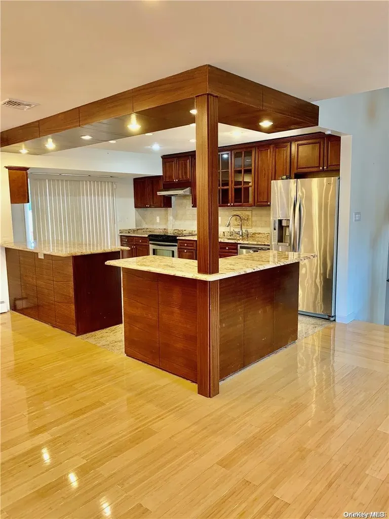 25 Mellow Lane Jericho NY 11753