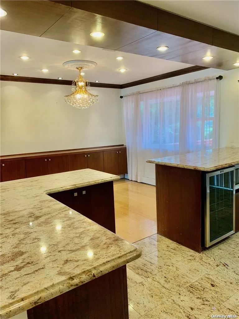 25 Mellow Lane Jericho NY 11753