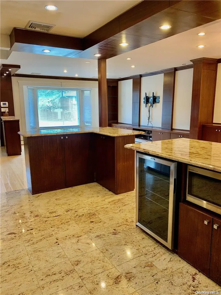25 Mellow Lane Jericho NY 11753