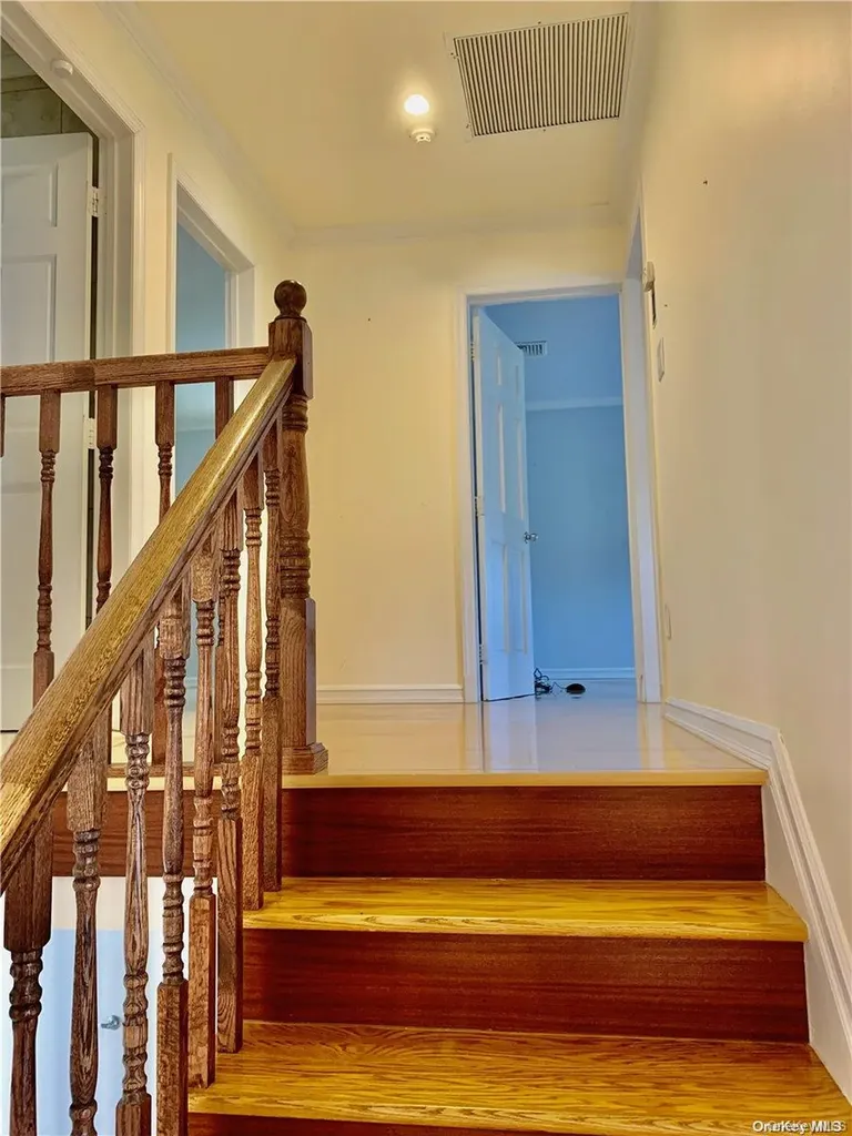 25 Mellow Lane Jericho NY 11753