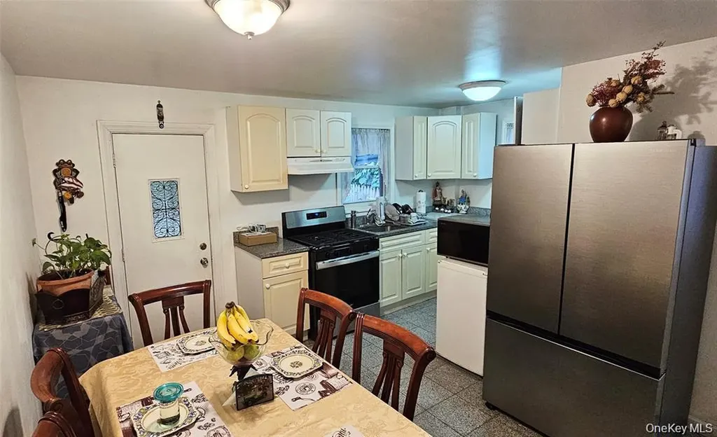 6728 Forest Avenue Ridgewood NY 11385
