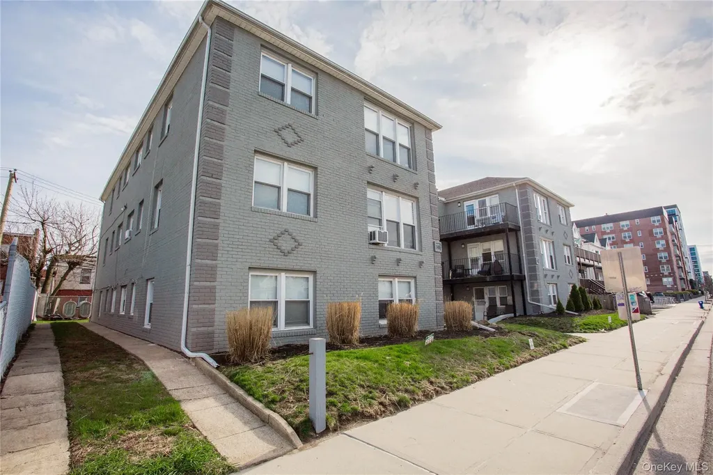 248 E Broadway Long Beach NY 11561