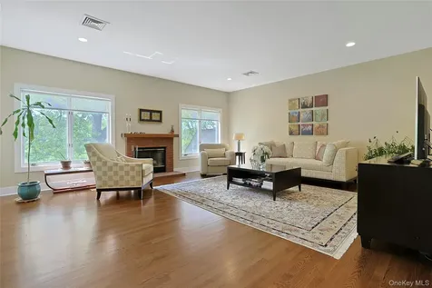 415 Heritage Hills Somers NY 10589