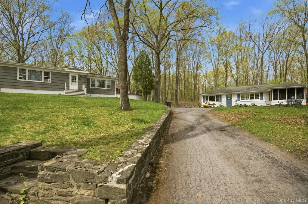 54-58 De Liso Lane Mahopac NY 10541