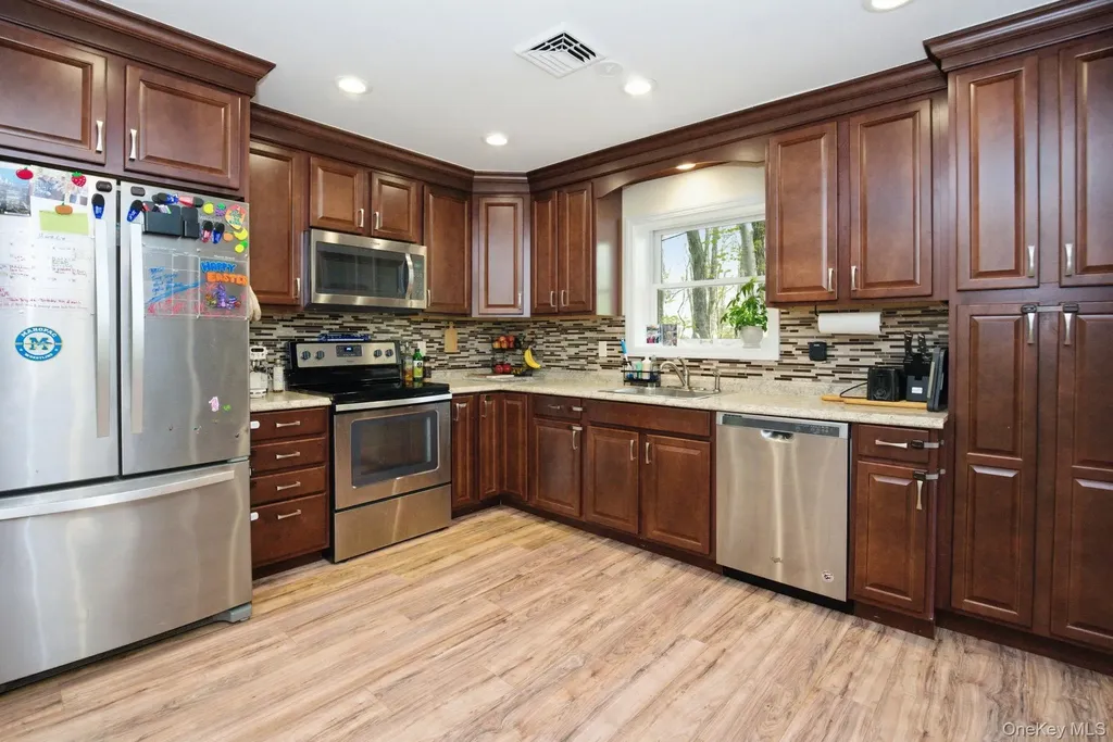 54-58 De Liso Lane Mahopac NY 10541