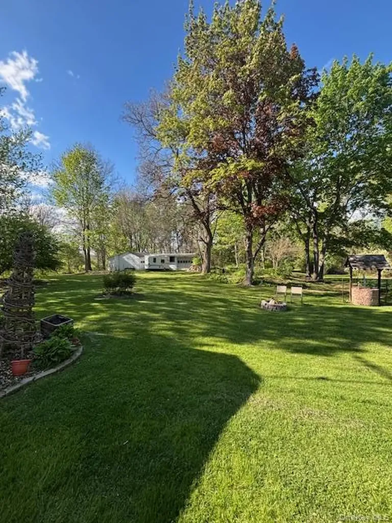 29 E Kerley Corners Red Hook NY 12571
