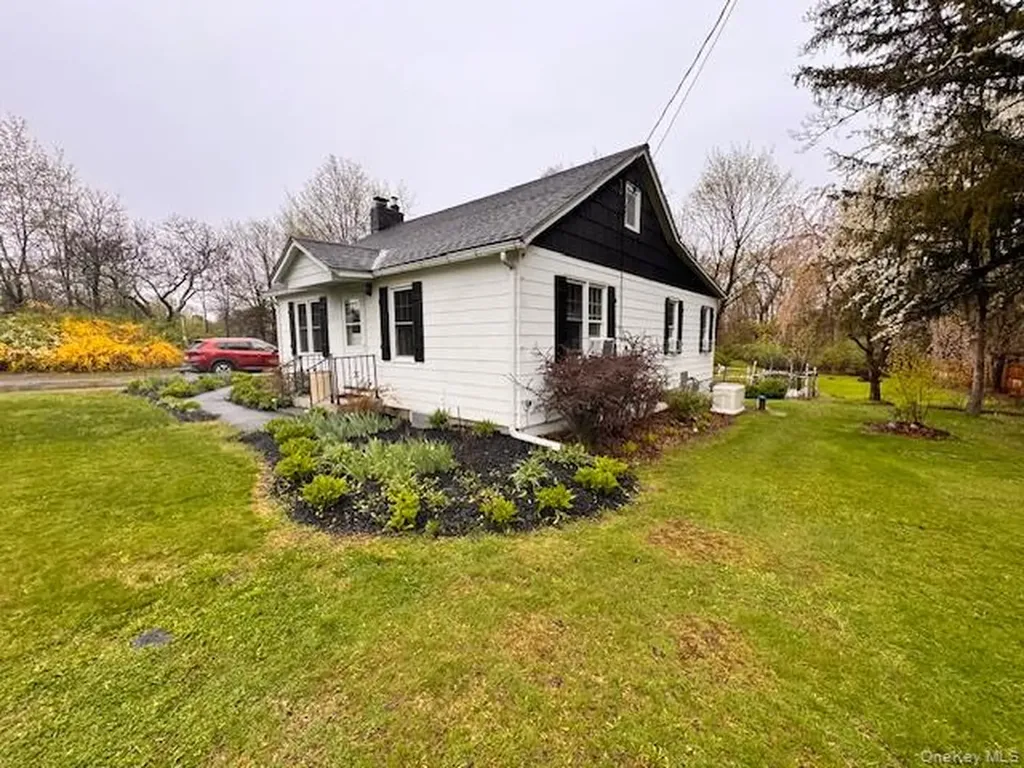 29 E Kerley Corners Red Hook NY 12571