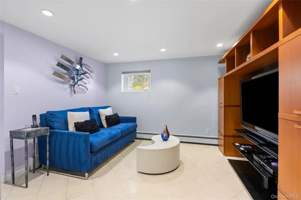 2335 Grand Avenue Bellmore NY 11710