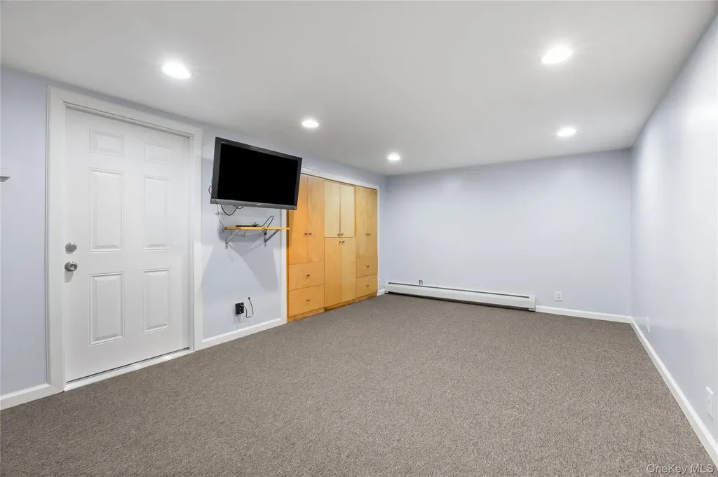 2335 Grand Avenue Bellmore NY 11710