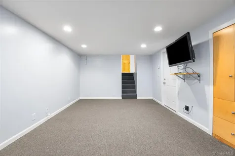 2335 Grand Avenue Bellmore NY 11710
