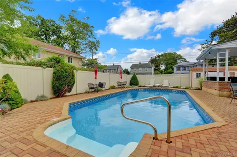 2335 Grand Avenue Bellmore NY 11710