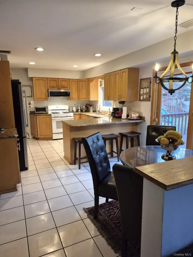 14 Bubenko Drive Garnerville NY 10923