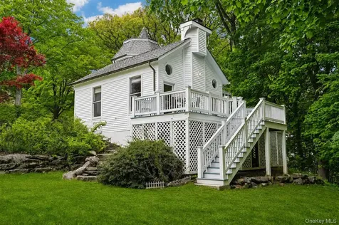 54 Hillside Avenue Mount Kisco NY 10549
