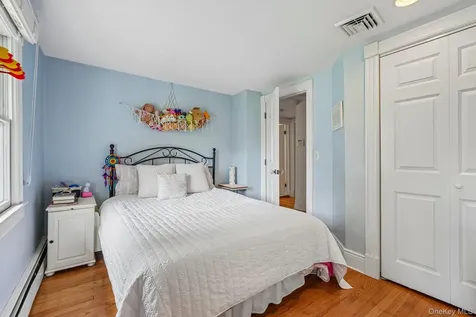 54 Hillside Avenue Mount Kisco NY 10549