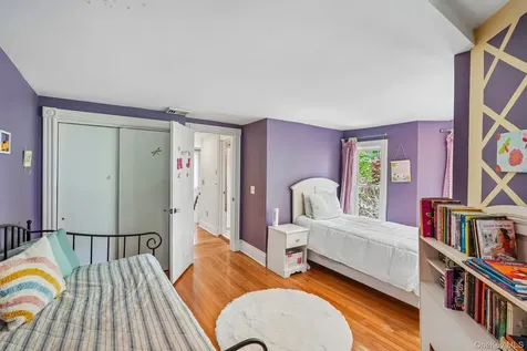 54 Hillside Avenue Mount Kisco NY 10549