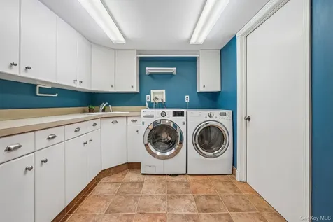 54 Hillside Avenue Mount Kisco NY 10549