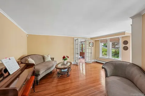 54 Hillside Avenue Mount Kisco NY 10549