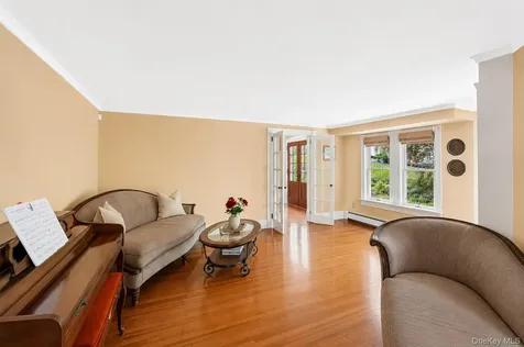 54 Hillside Avenue Mount Kisco NY 10549