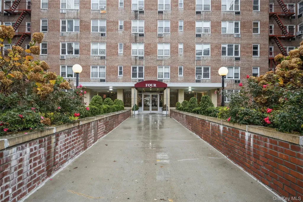 4 Sadore Lane Yonkers NY 10710