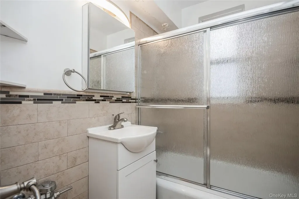 4 Sadore Lane Yonkers NY 10710