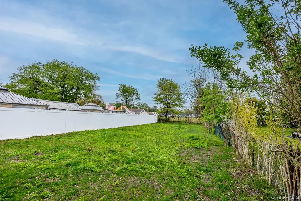 66 4th Avenue Westbury NY 11590