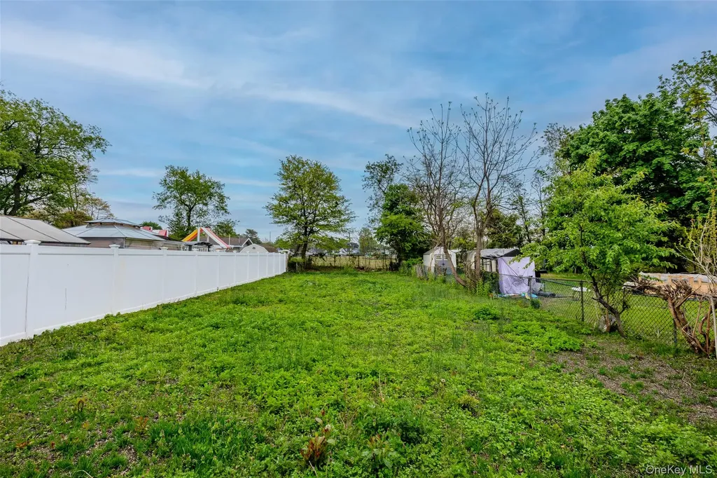 66 4th Avenue Westbury NY 11590