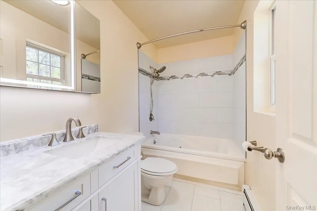 13 Hermanette Avenue Middletown NY 10940