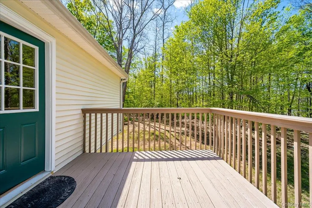 13 Hermanette Avenue Middletown NY 10940
