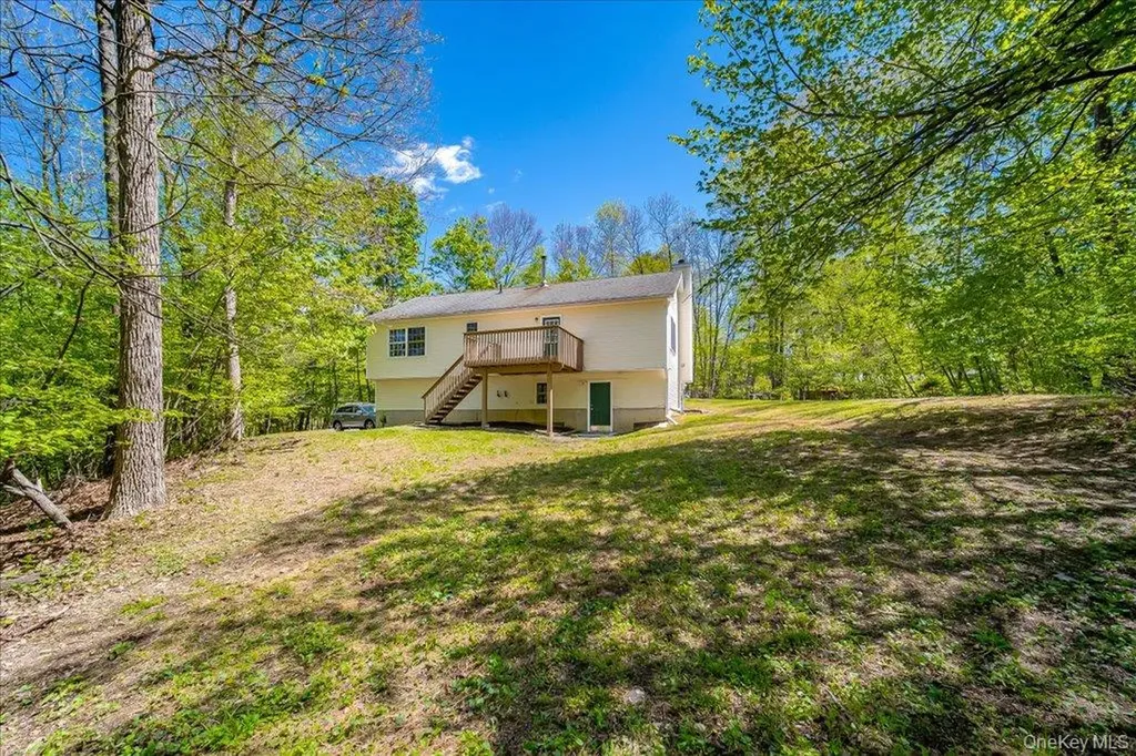 13 Hermanette Avenue Middletown NY 10940
