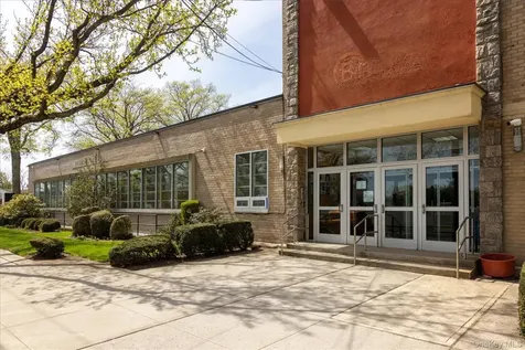 71-64 168TH Street Fresh Meadows NY 11366