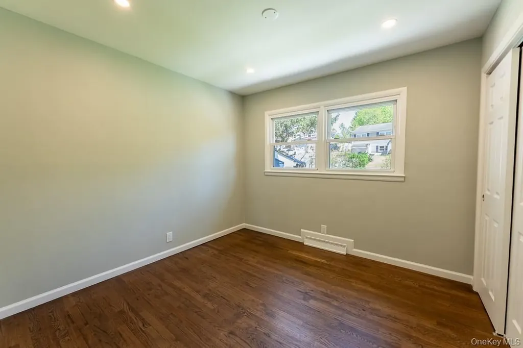 22 Oriole Drive Poughkeepsie NY 12601