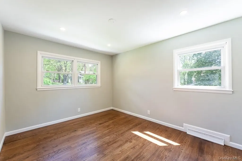 22 Oriole Drive Poughkeepsie NY 12601