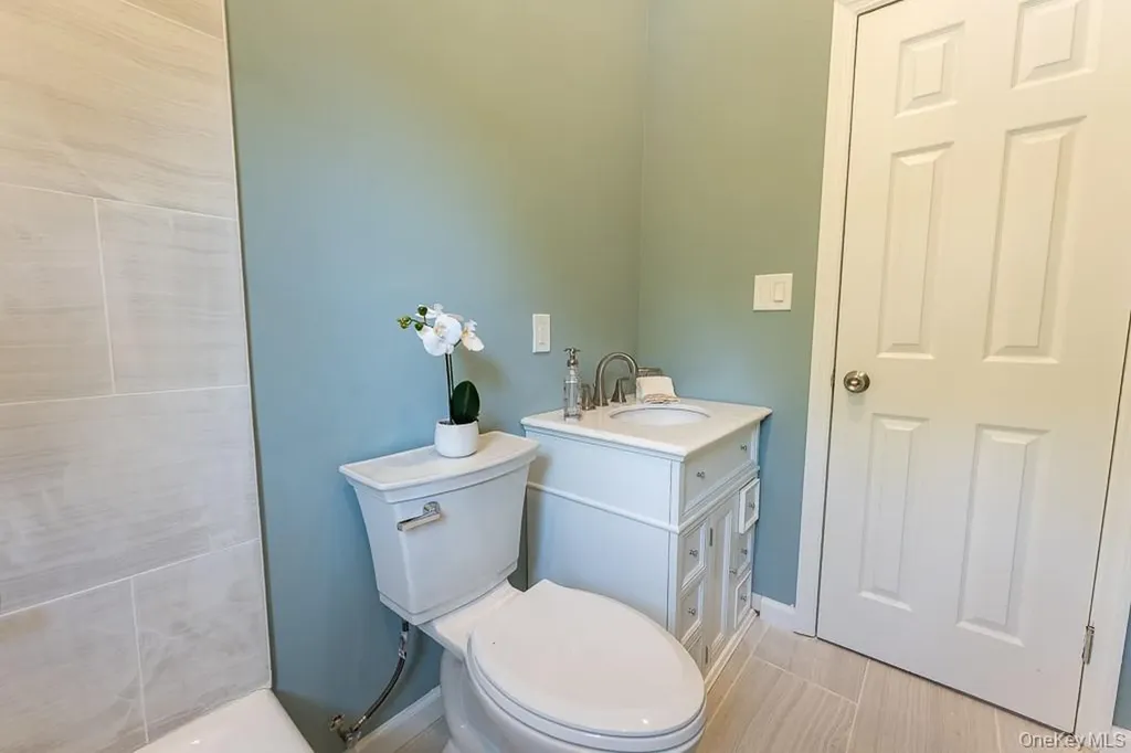 22 Oriole Drive Poughkeepsie NY 12601