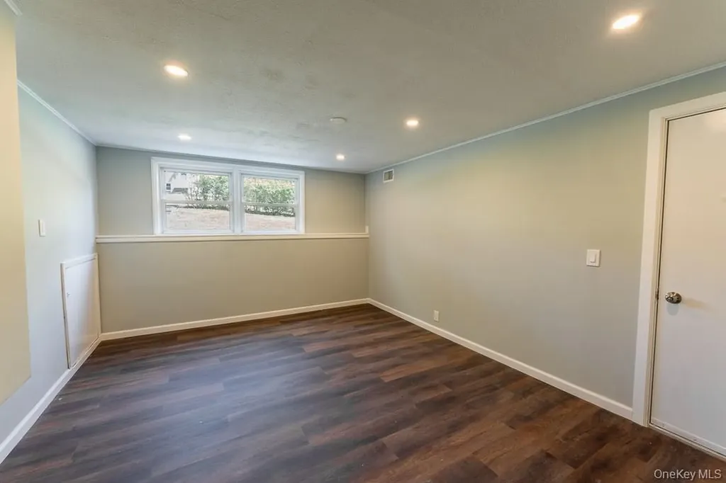 22 Oriole Drive Poughkeepsie NY 12601