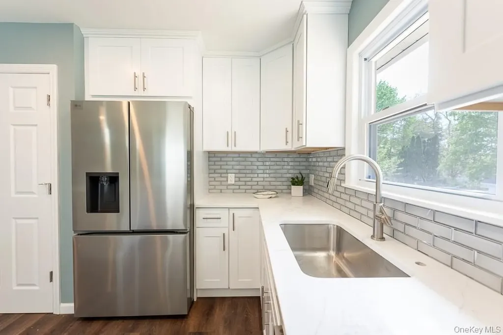 22 Oriole Drive Poughkeepsie NY 12601