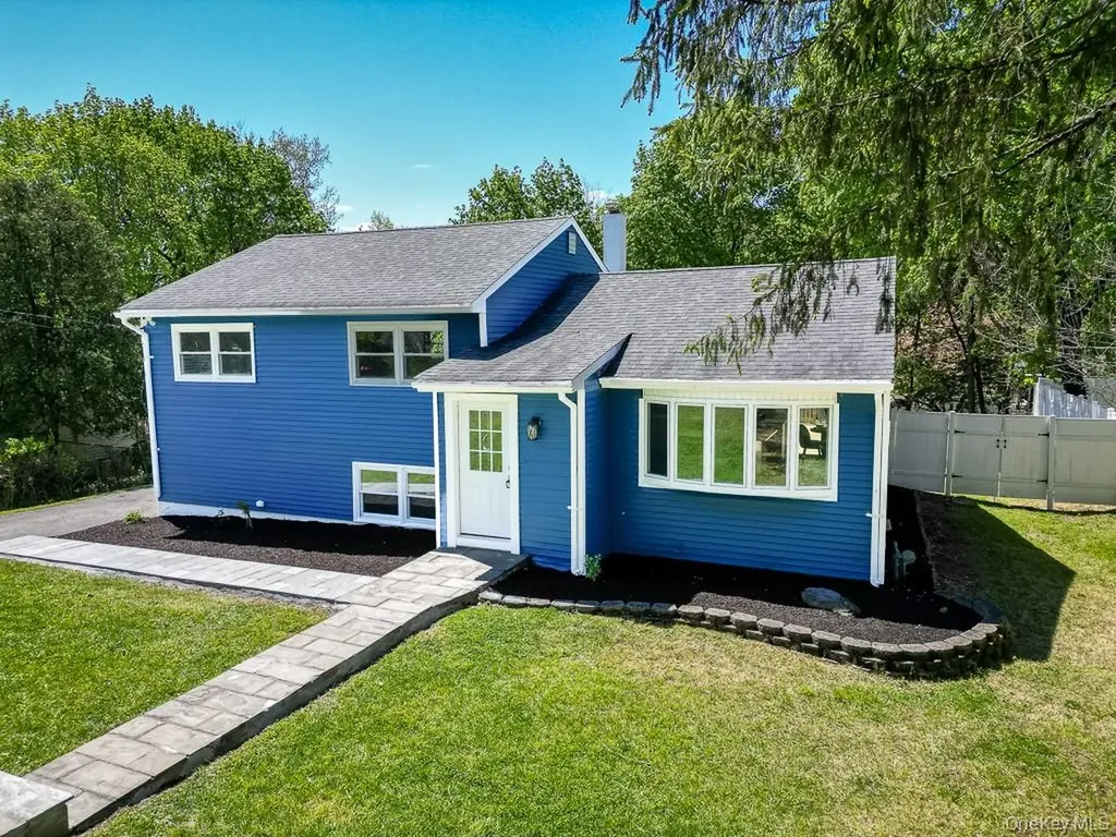 22 Oriole Drive Poughkeepsie NY 12601