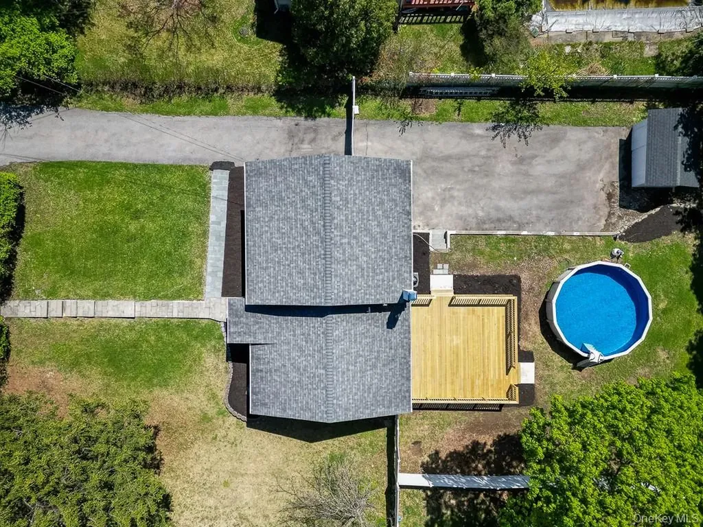 22 Oriole Drive Poughkeepsie NY 12601