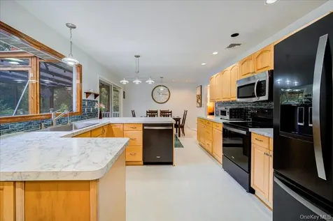 9 Van Vlack Road Hopewell Junction NY 12533