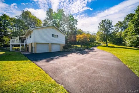 9 Van Vlack Road Hopewell Junction NY 12533