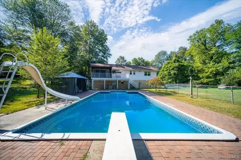 9 Van Vlack Road Hopewell Junction NY 12533