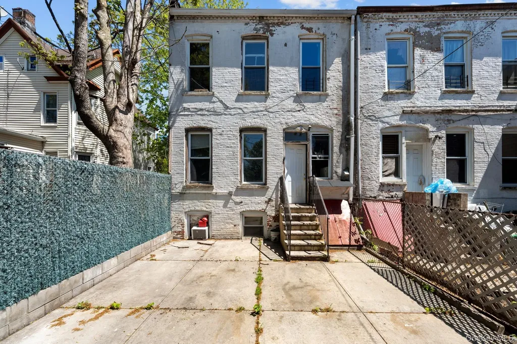 60 Richmond Street Brooklyn NY 11208