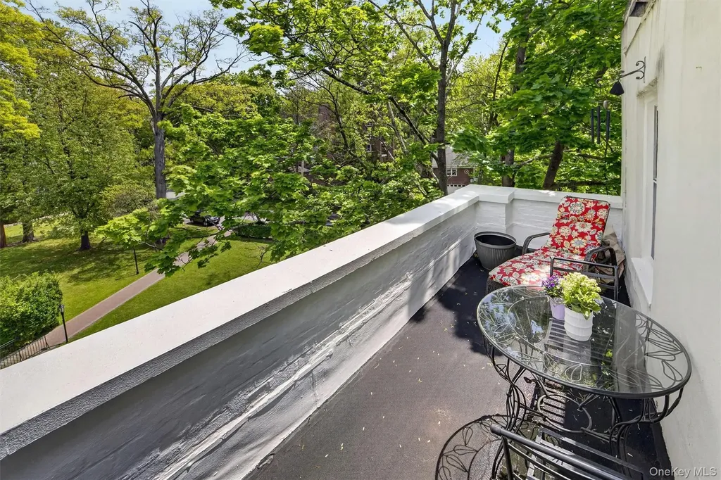 15 Sunnybrook Road Bronxville NY 10708