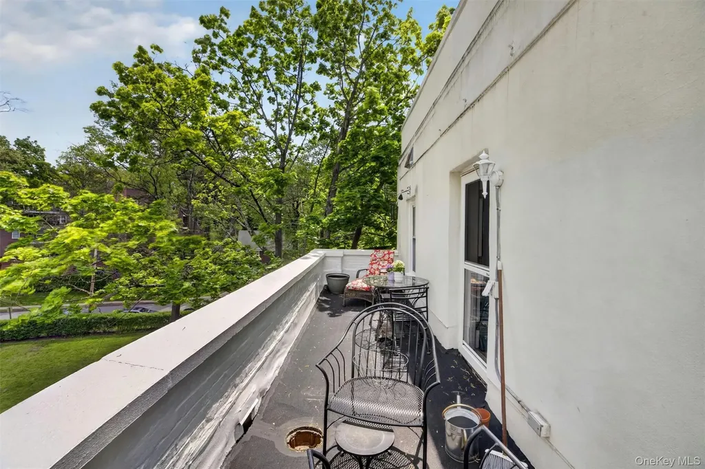 15 Sunnybrook Road Bronxville NY 10708