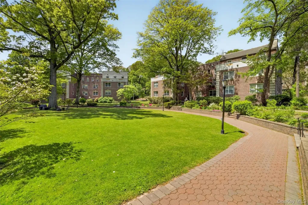 15 Sunnybrook Road Bronxville NY 10708