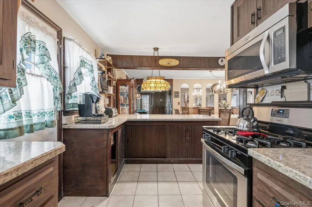 280 Division Avenue Massapequa NY 11758