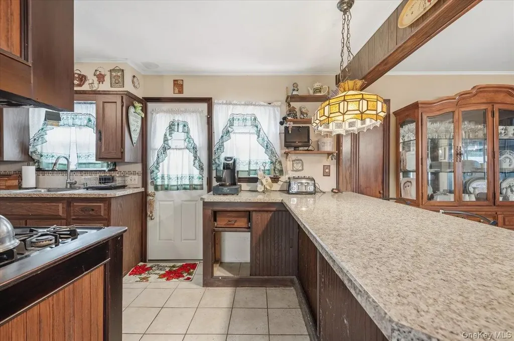 280 Division Avenue Massapequa NY 11758