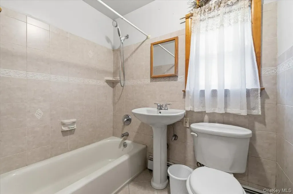 280 Division Avenue Massapequa NY 11758