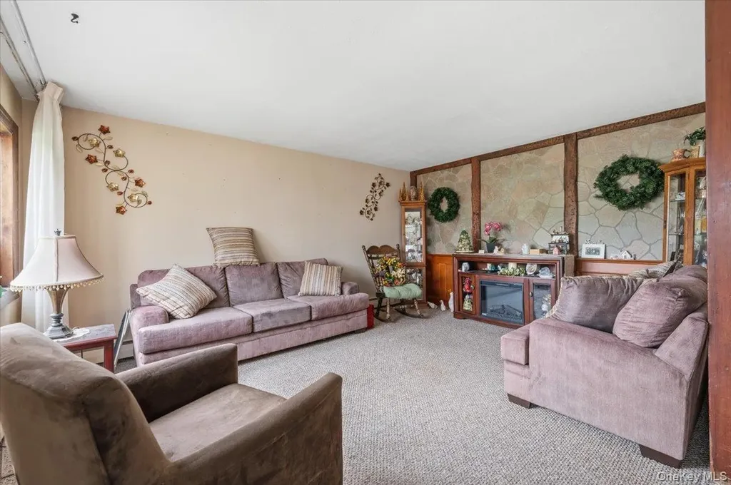 280 Division Avenue Massapequa NY 11758