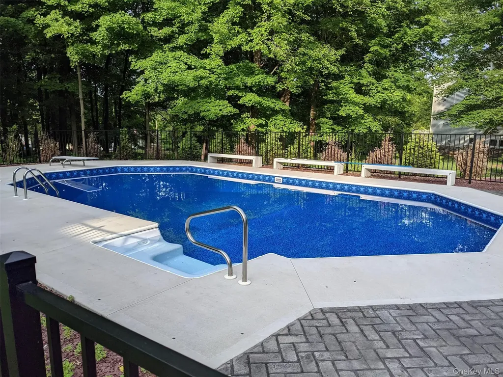 93 Walling Road Warwick NY 10990