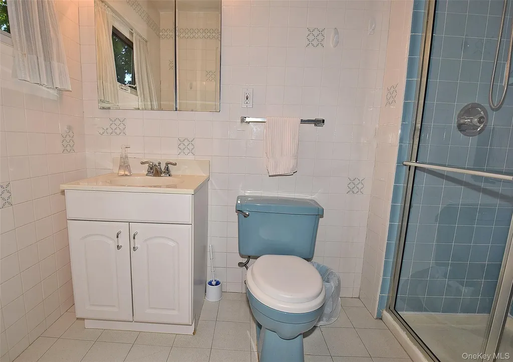 10 Tacoma Lane Syosset NY 11791